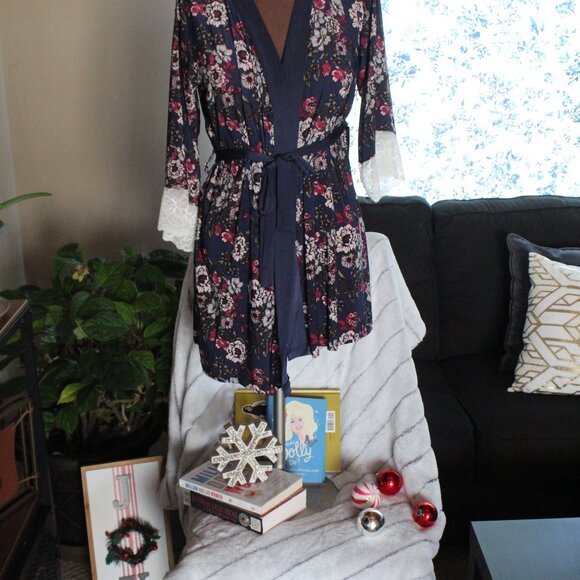 Floral Print Nanette Lepore Robe - Picture 3 of 5